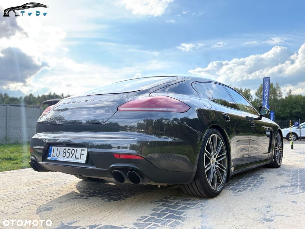 Porsche Panamera - 14