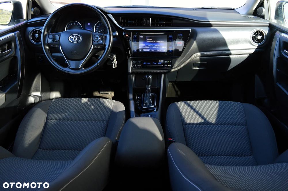 Toyota Corolla 1.6 Prestige MS - 8