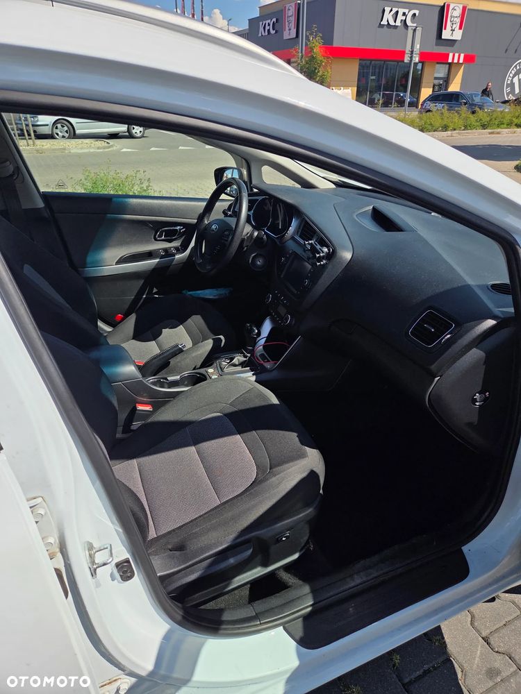 Kia Ceed 1.6 CRDi L DCT - 12