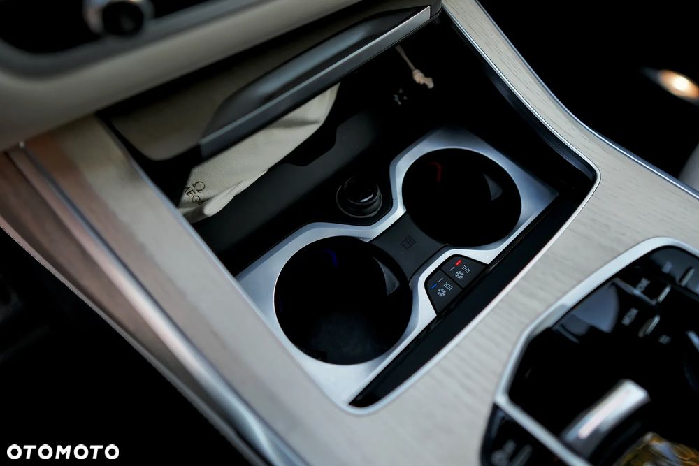BMW X7 M50d sport - 37