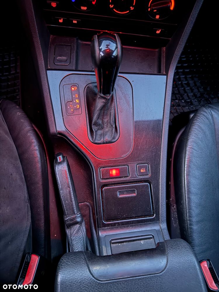 BMW Seria 5 - 32