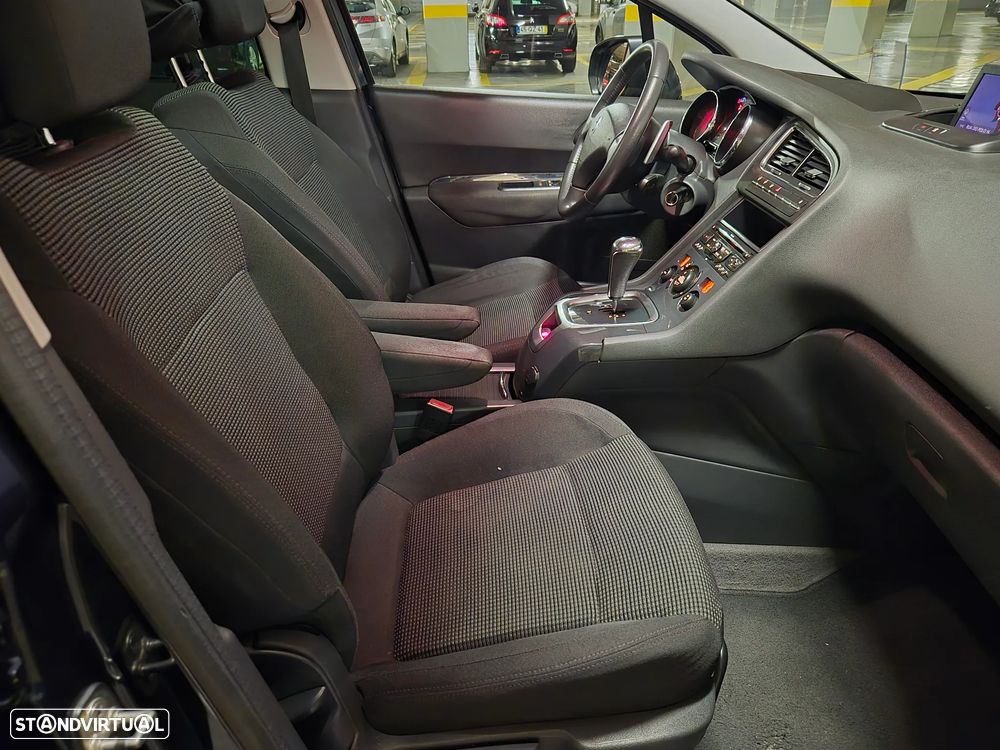 Peugeot 5008 1.6 E-HDi Tech-Motion CMP6 - 33