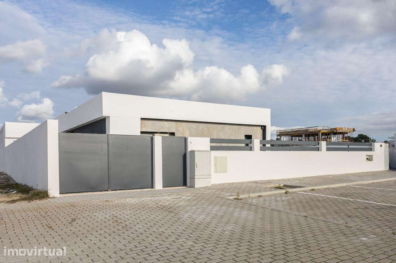 Moradia T3 Térrea Isolada com piscina - Azeitão - Grande imagem: 2/28