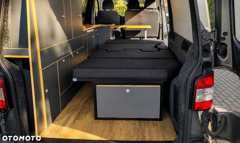 Volkswagen Transporter - 8