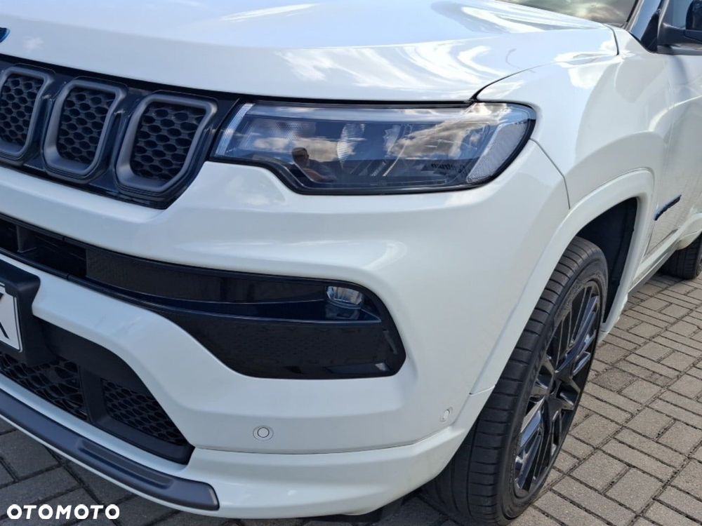 Jeep Compass - 16