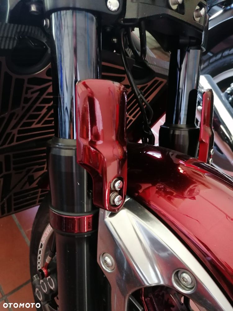 Yamaha V-MAX - 29