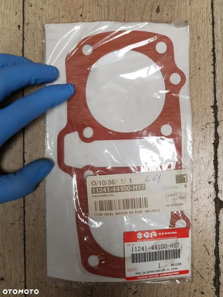 Uszczelka cylindra Suzuki GS 450L 11241-44100-H17 - 3