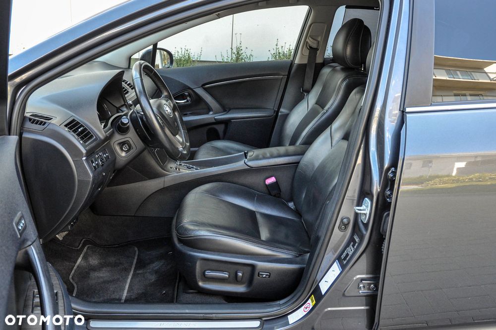 Toyota Avensis - 7