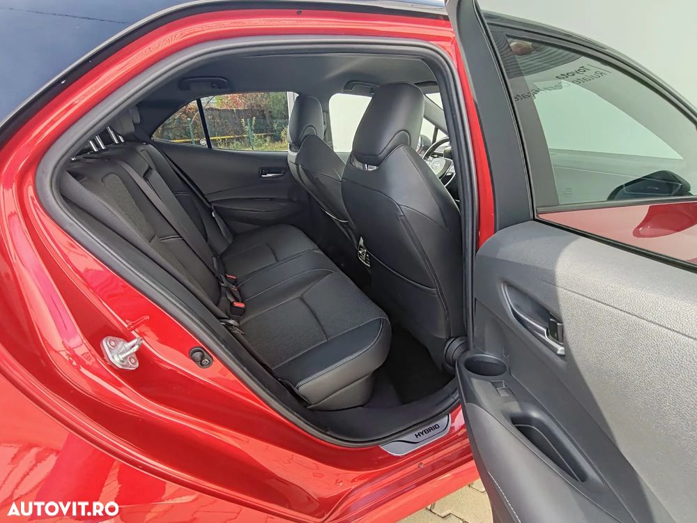 Toyota Corolla 2.0 HSD Exclusive Plus GR Sport - 14