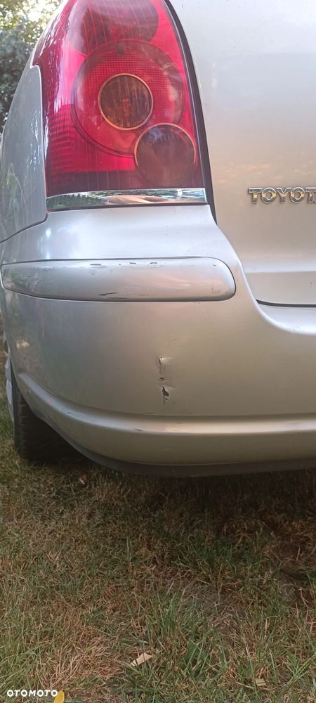 Toyota Avensis 2.0 VVT-i Sol - 8