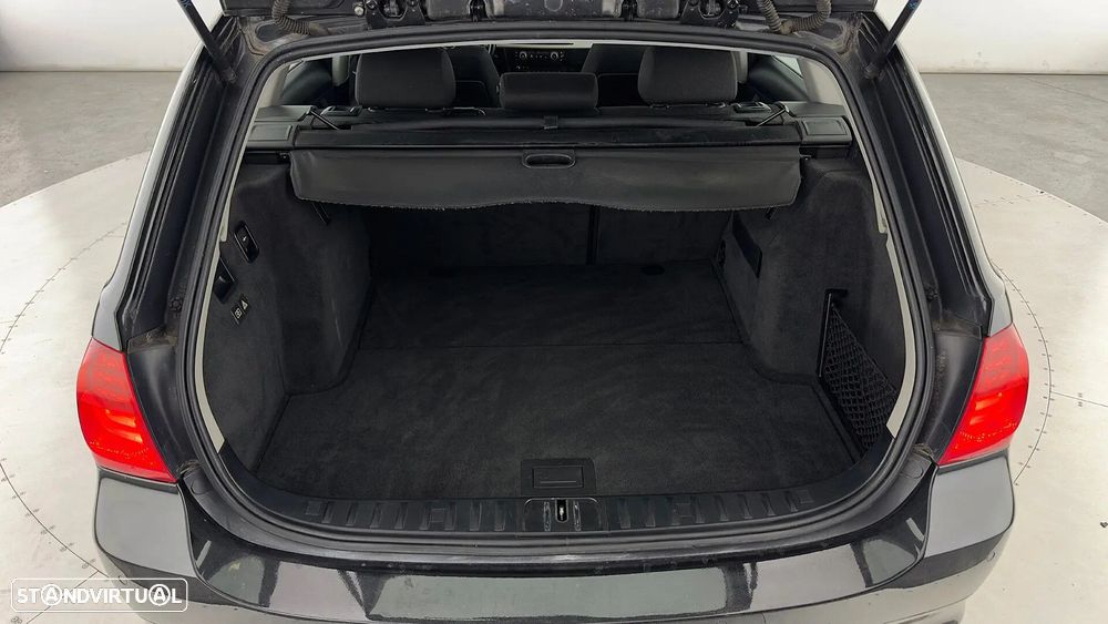 BMW 318 d Navigation - 51