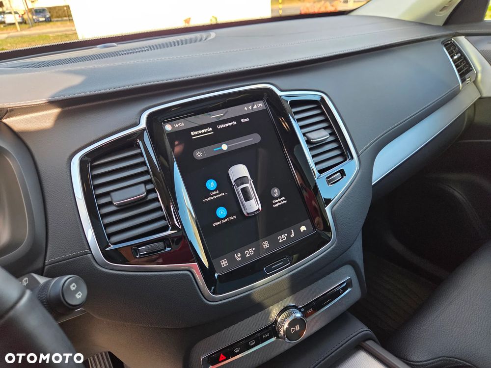 Volvo XC 90 B5 D AWD Plus Bright - 20