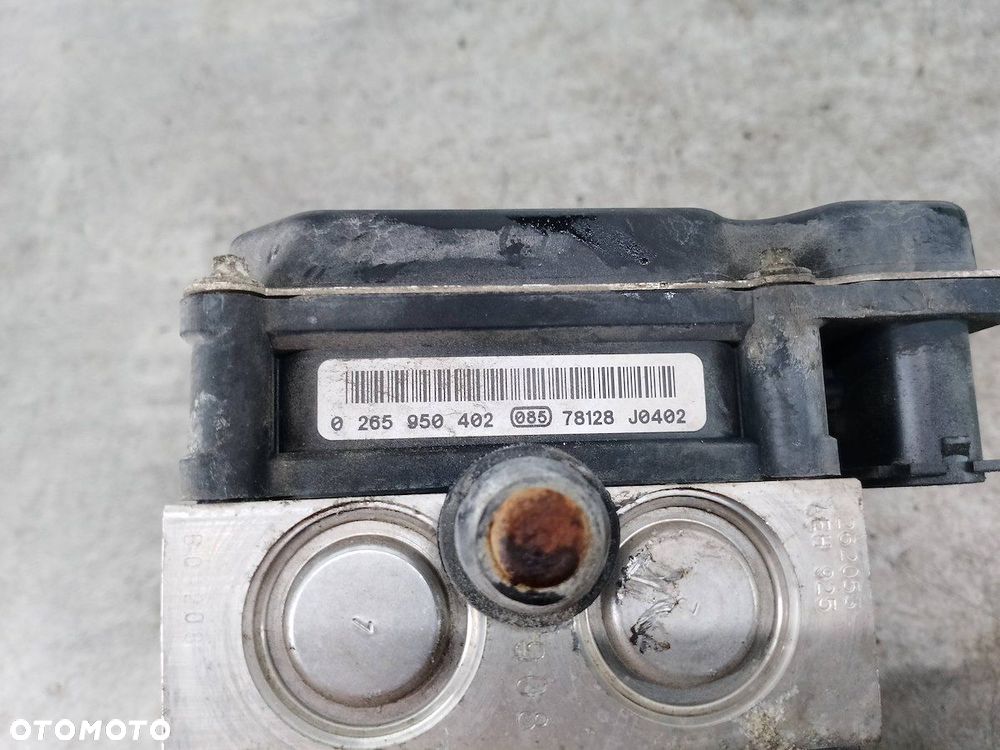 POMPA ABS OPEL CORSA D 13236013 0265235163  0265950402   BOSCH 1.4 16V - 4