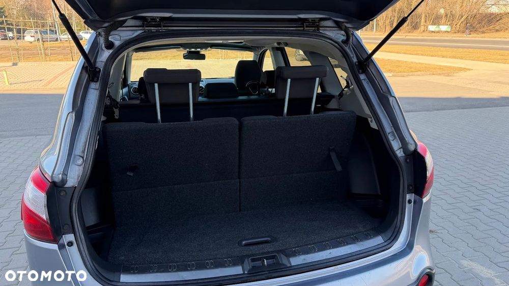 Nissan Qashqai+2 2.0 dCi DPF 4x4 acenta - 21