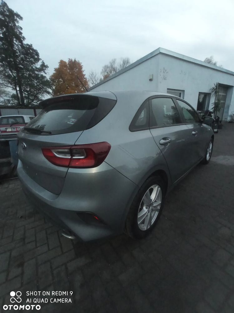 Kia Ceed - 7