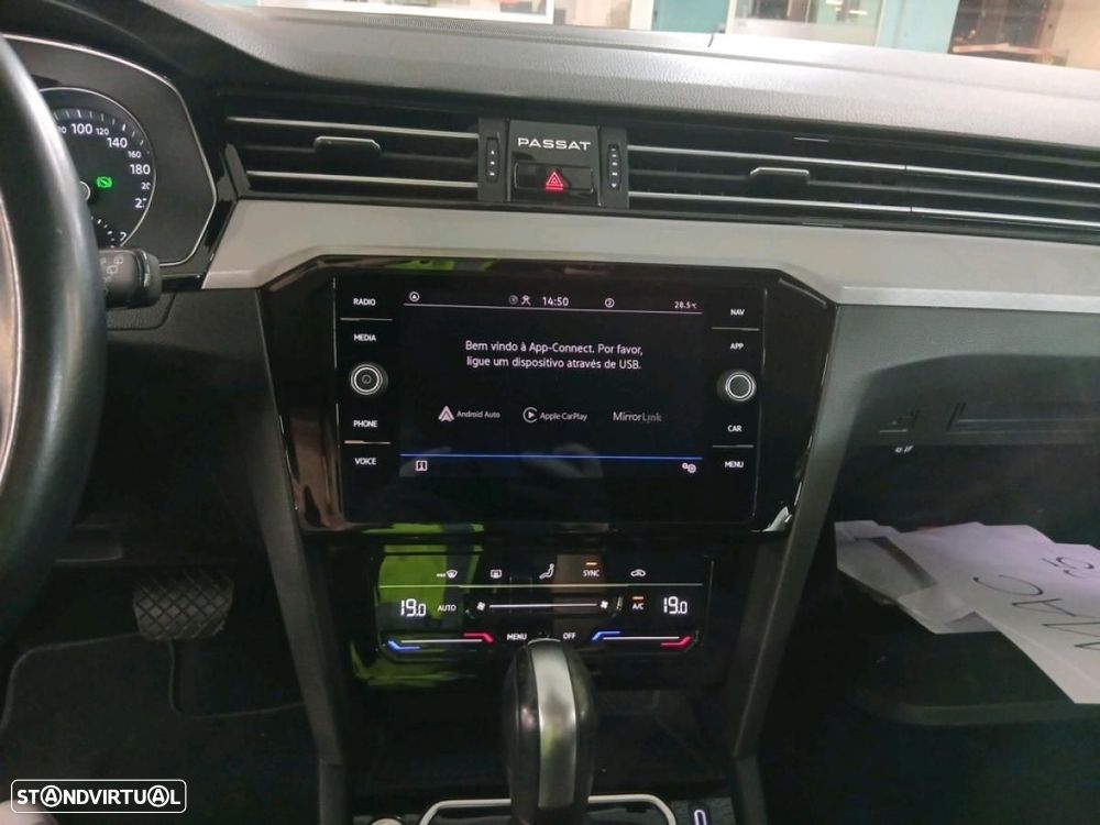 VW Passat Variant 2.0 TDi Business DSG - 4