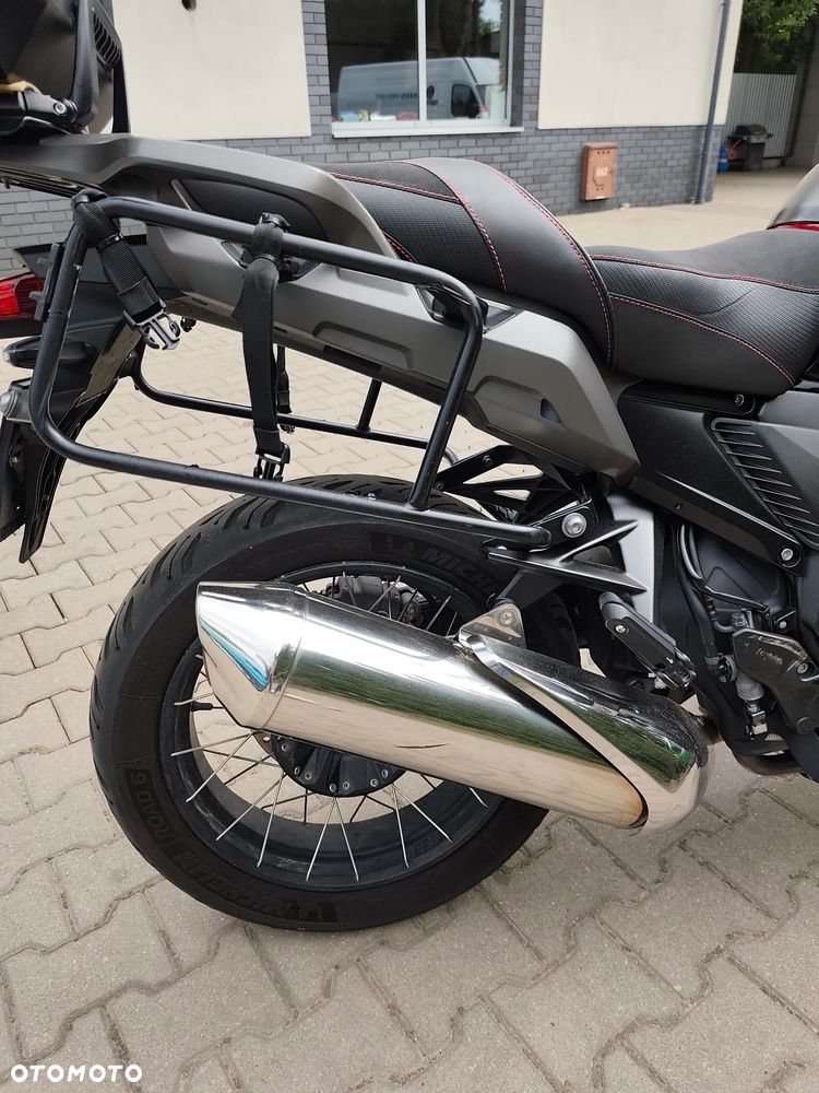 Honda VFR - 8