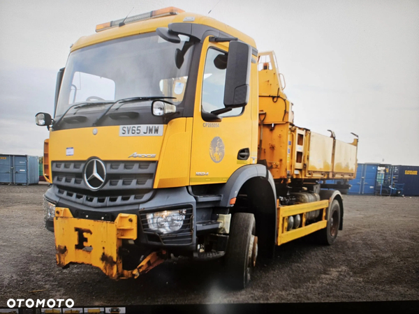 Mercedes-Benz AROCS 1824 4x4