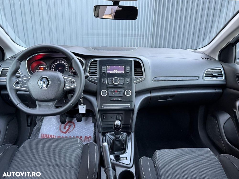 Renault Megane - 7