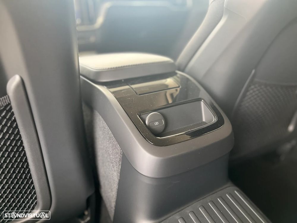 Volvo V60 2.0 B4 Core Auto - 24