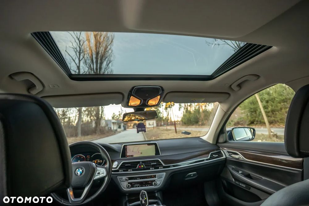 BMW Seria 7 730d - 38