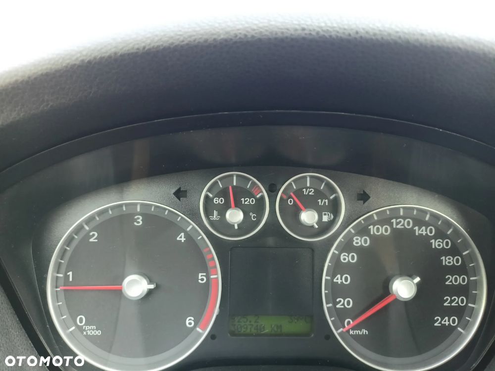 Ford Focus - 14