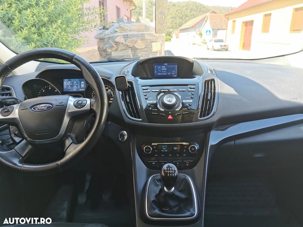 Ford Kuga 2.0 TDCi 4WD Titanium - 10