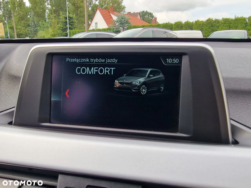 BMW X1 sDrive20d - 27