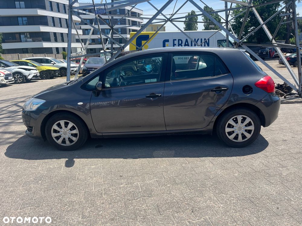 Toyota Auris 1.4 VVT-i - 6