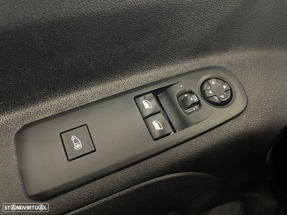 Peugeot Partner 1.5 BlueHDi Asphalt Longa - 16