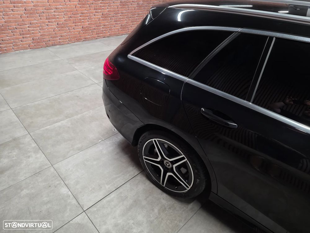 Mercedes-Benz C 300 de AMG Line - 33