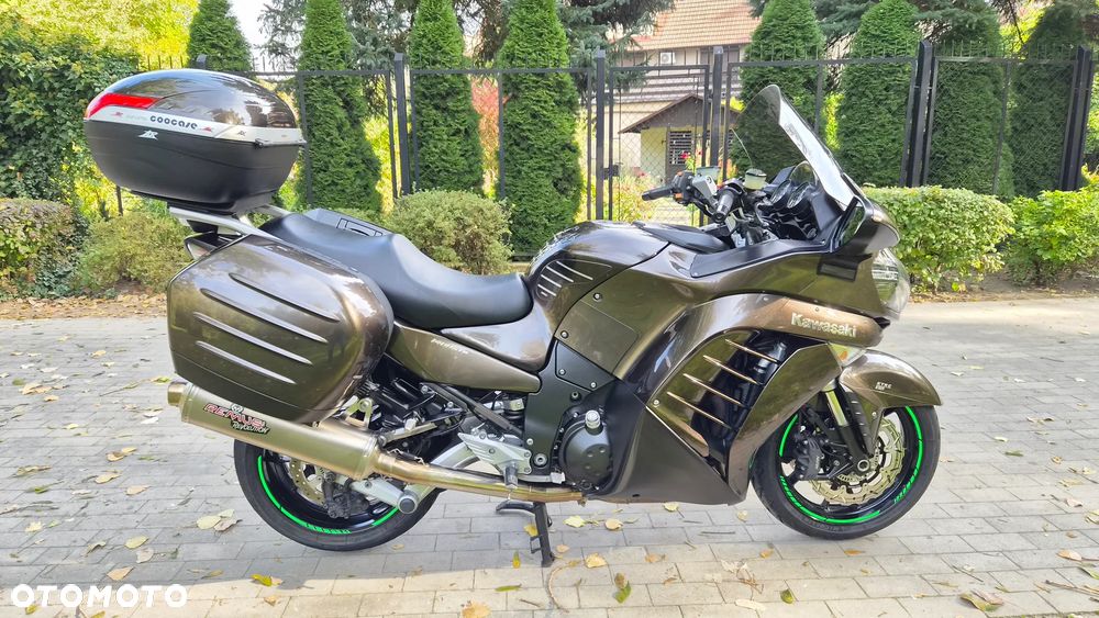 Kawasaki GTR - 6