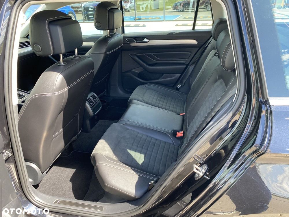 Volkswagen Passat Variant - 11
