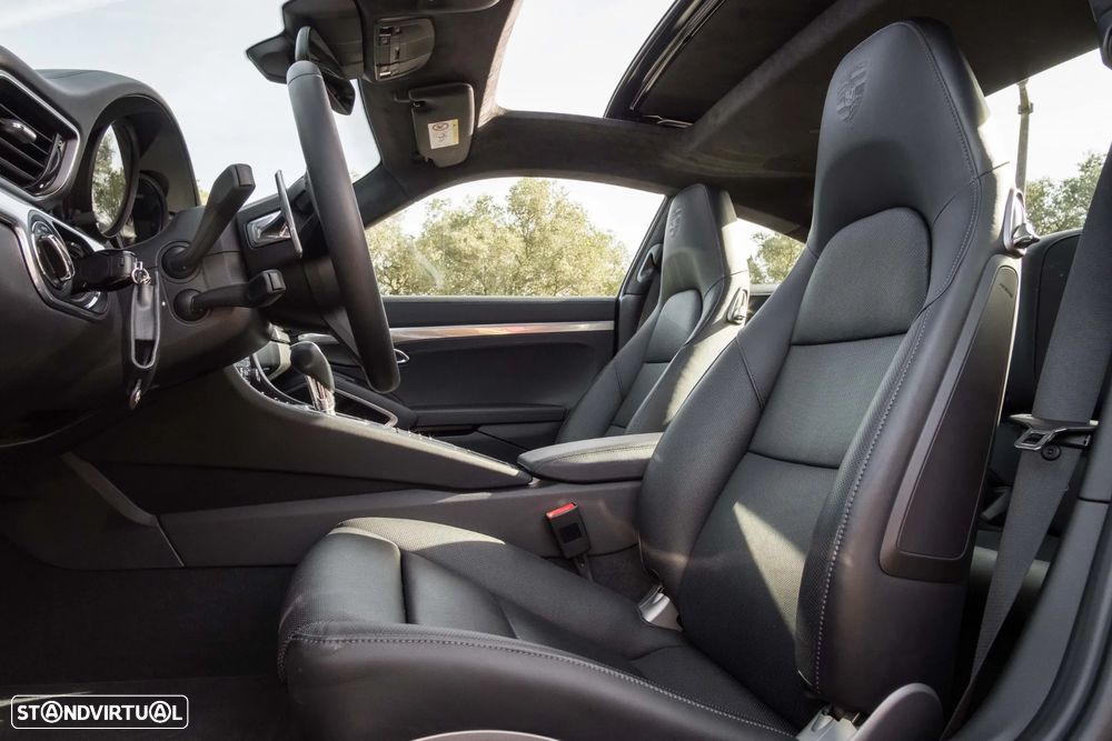 Porsche 911 (991) Carrera 4 S PDK - 24