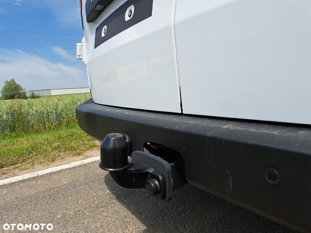 Volkswagen Transporter Transporter Furgon L2 2,0 TDI 150 KM automat - 30