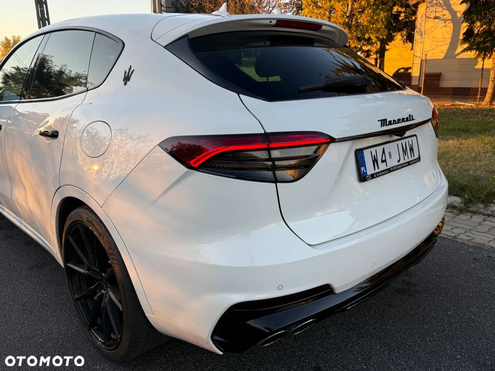 Maserati Levante - 10
