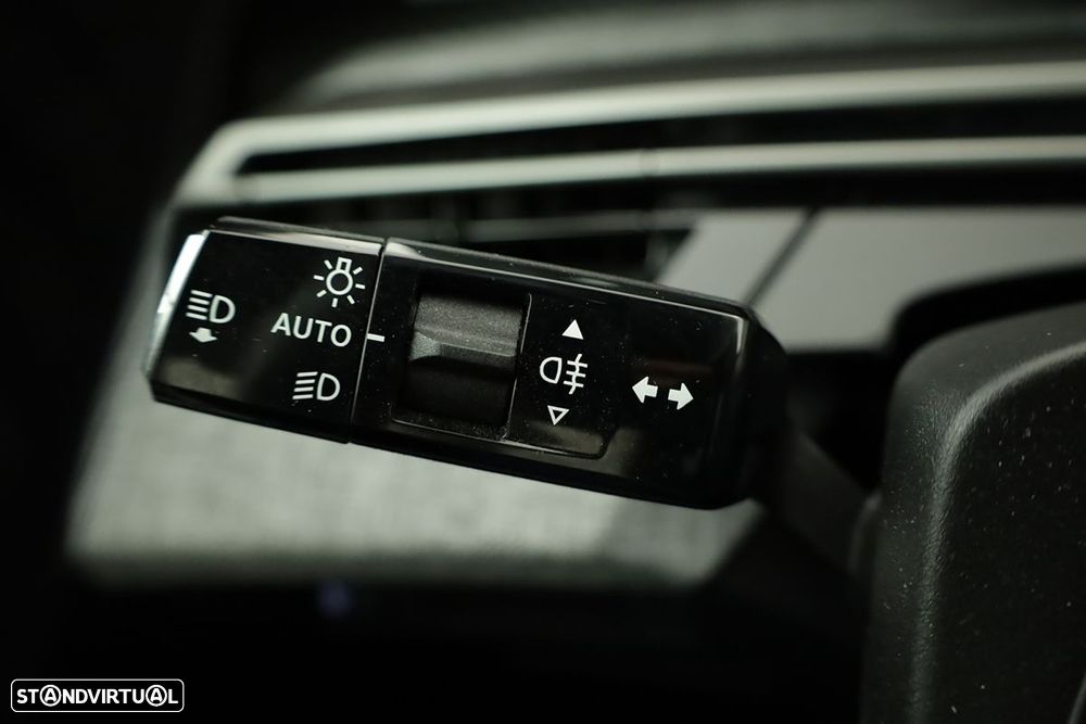 Peugeot 3008 1.2 Hybrid Allure e-DCS6 - 14
