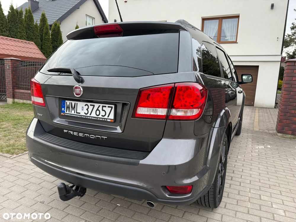 Fiat Freemont 2.0 Multijet 16V DPF Automatik Allrad Black Code - 16