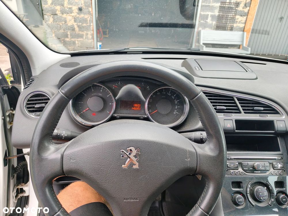 Peugeot 3008 1.6 THP Active - 11