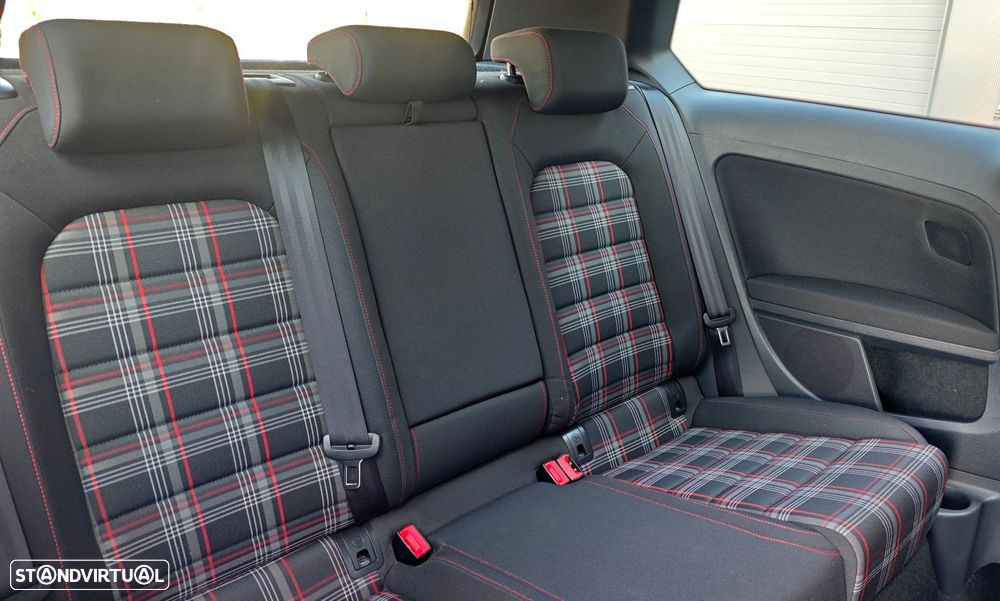 VW Golf 2.0 TSi GTi - 22