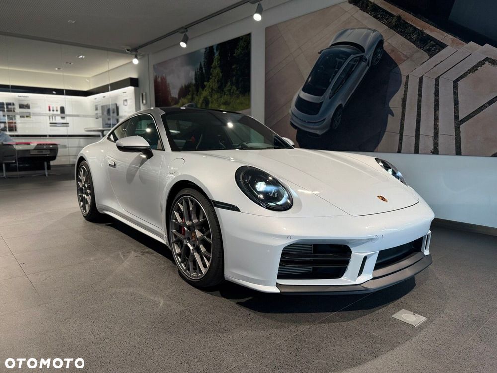 Porsche 911 - 4