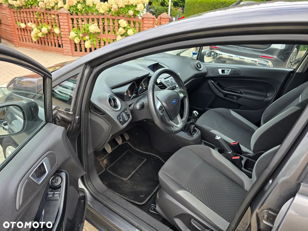 Ford Fiesta - 8