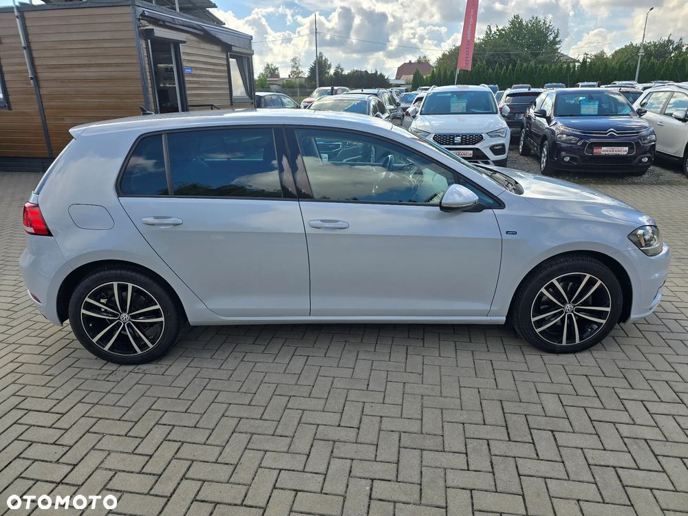 Volkswagen Golf - 3