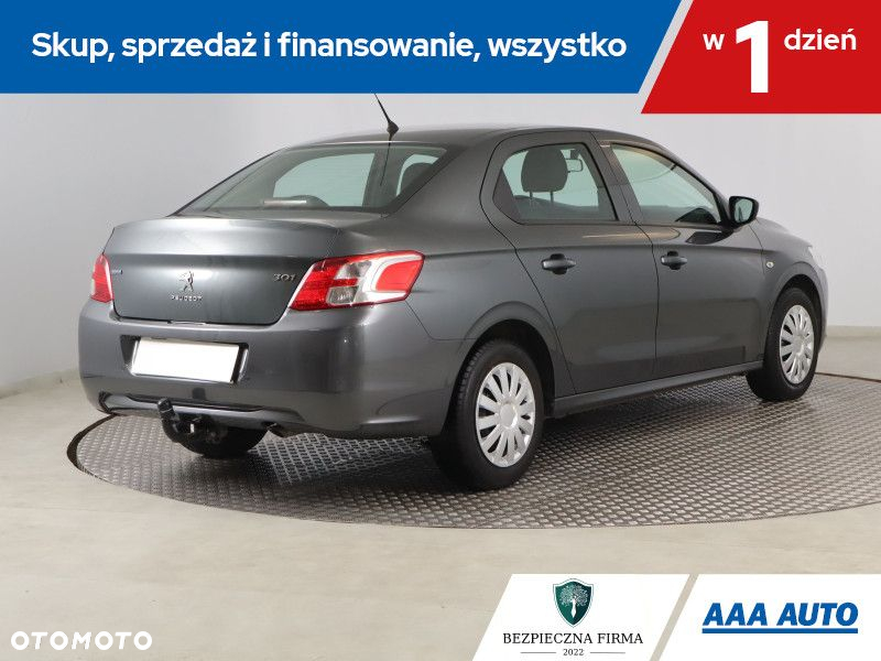 Peugeot 301 - 6