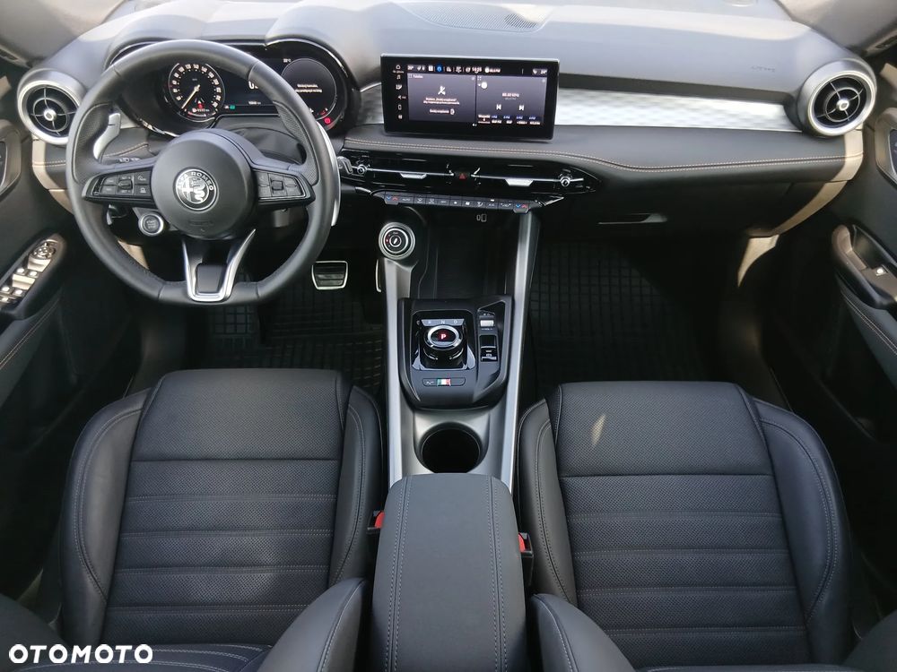 Alfa Romeo Tonale 1.5 T4 GSE mHEV Veloce DCT - 5