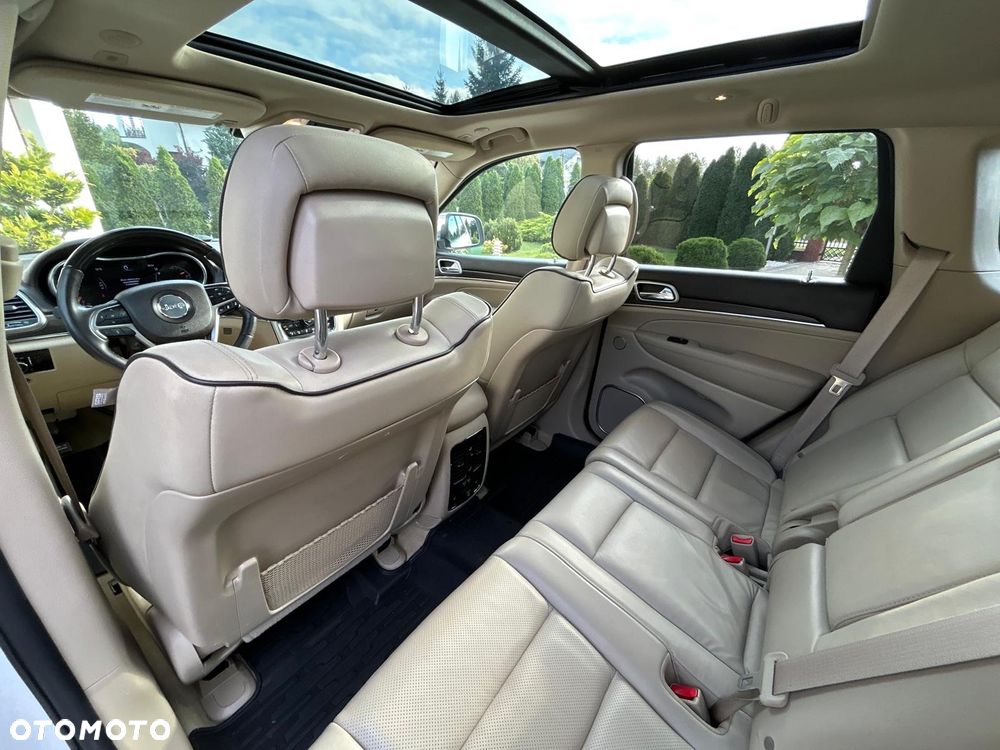 Jeep Grand Cherokee 5.7 V8 HEMI Overland - 21