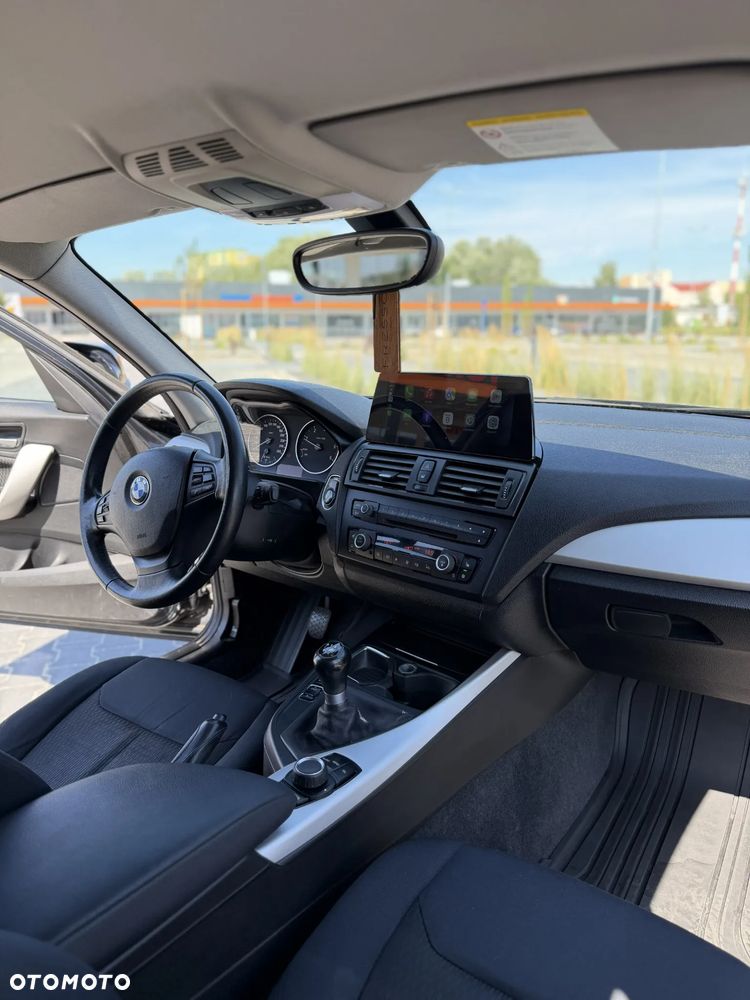 BMW Seria 1 118d DPF - 19