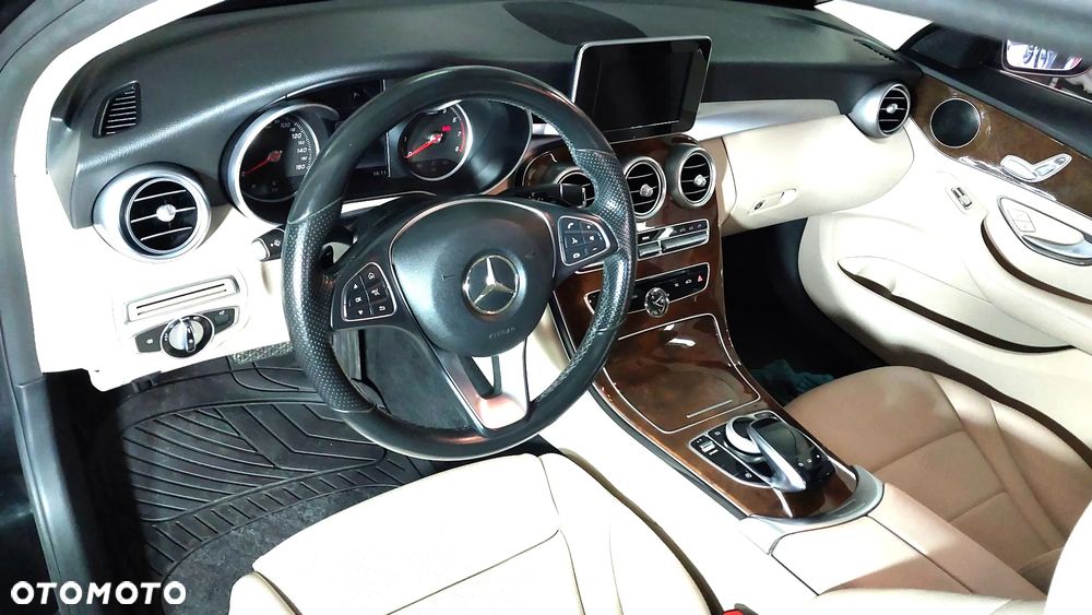 Mercedes-Benz Klasa C 300 7G-TRONIC - 12