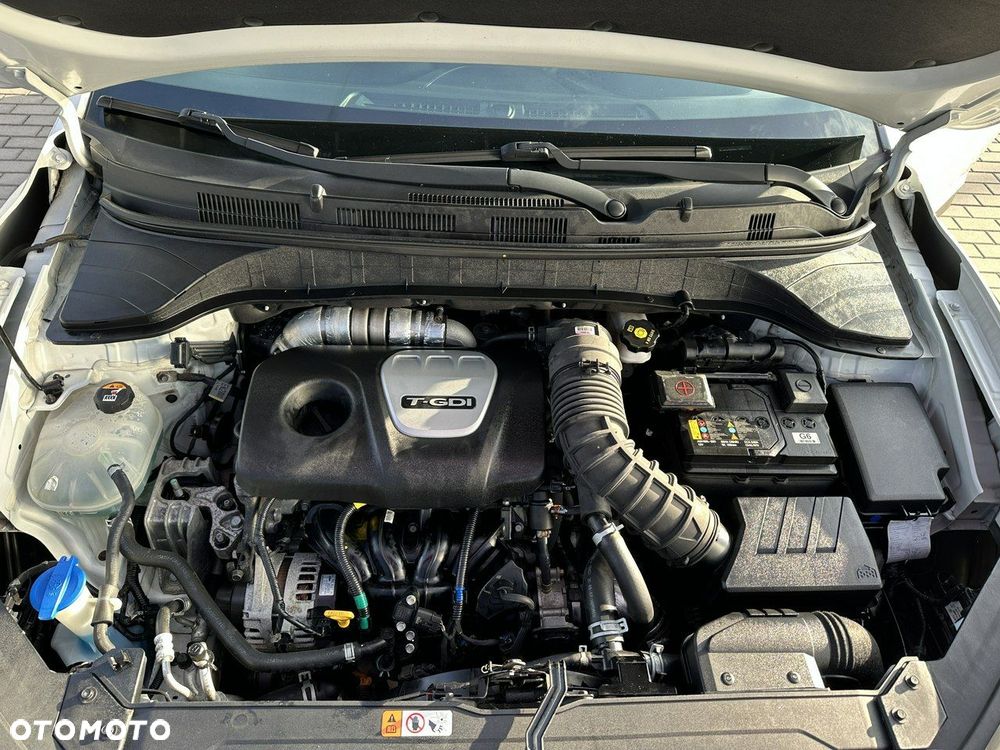 Hyundai Kona 1.6 T-GDI Comfort DCT - 28