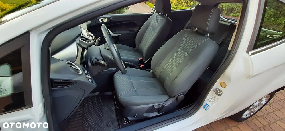 Ford Fiesta - 20